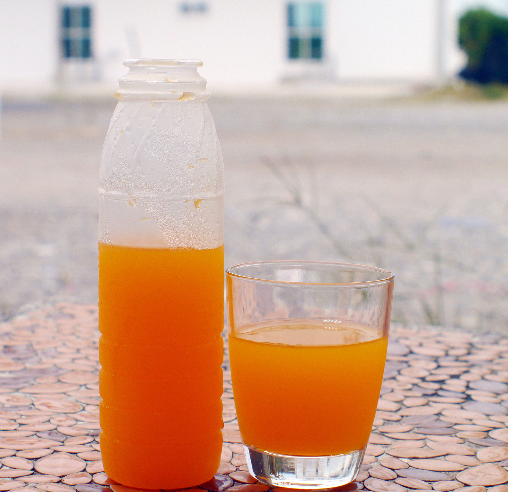 酸性果汁饮料不均质的后果及均质处理的必要性