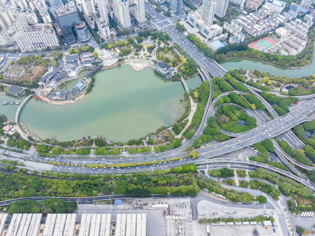 三河片区前进东路提升改造：绿色设计与新技术应用打造可持续发展典范