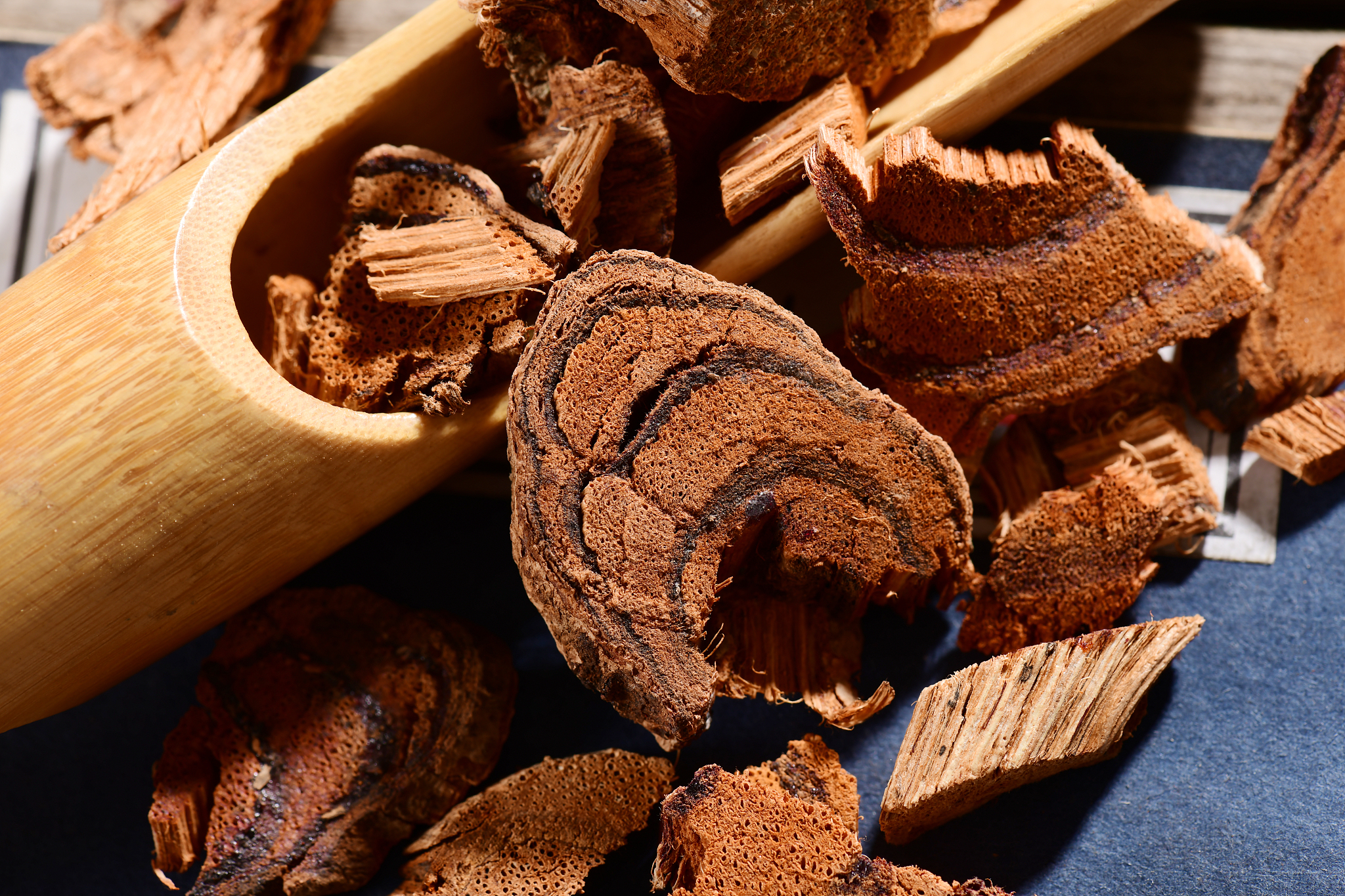 鸡血藤手镯，戴还是不戴？别被禁忌吓到！