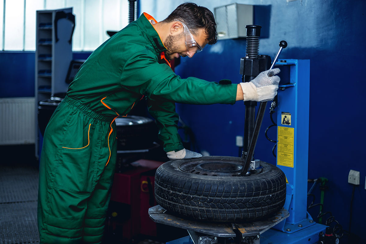 贵阳工具厂技工学校2022年招生简章 - 培养高素质技工人才