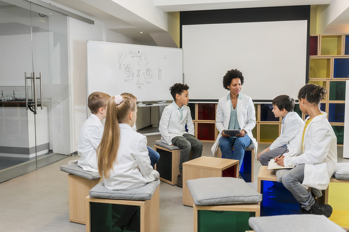 山西同文职业技术学院什么专业好就业？哪些专业适合女生