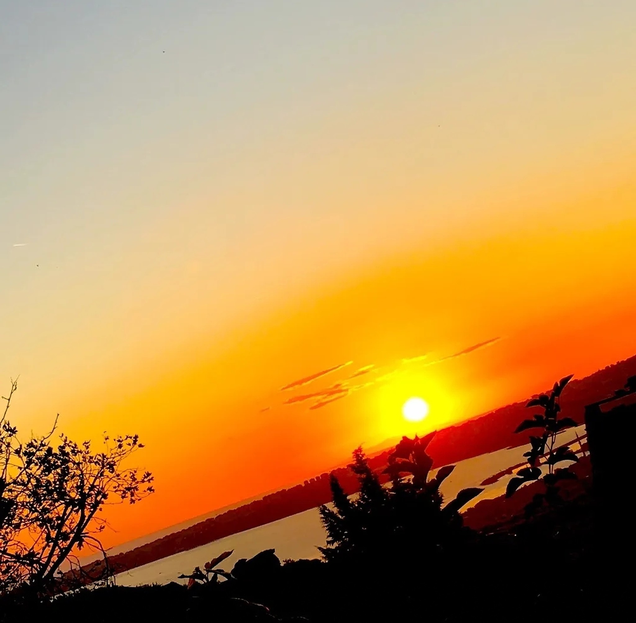 朝霞对应夕阳，晚霞对应什么？正确答案及自然美景赏析