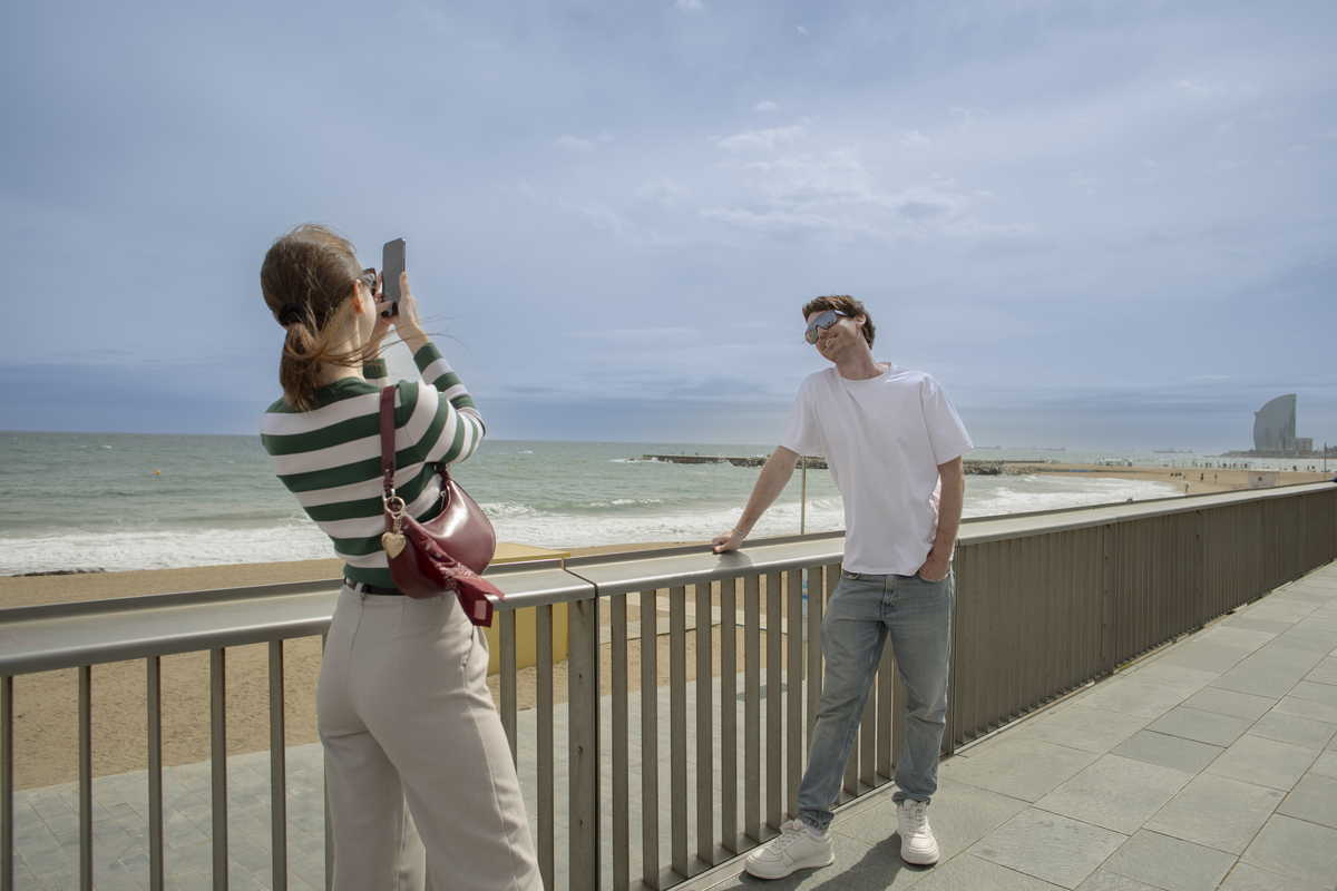 同性恋情侣的海边旅行：一个秘密的告白