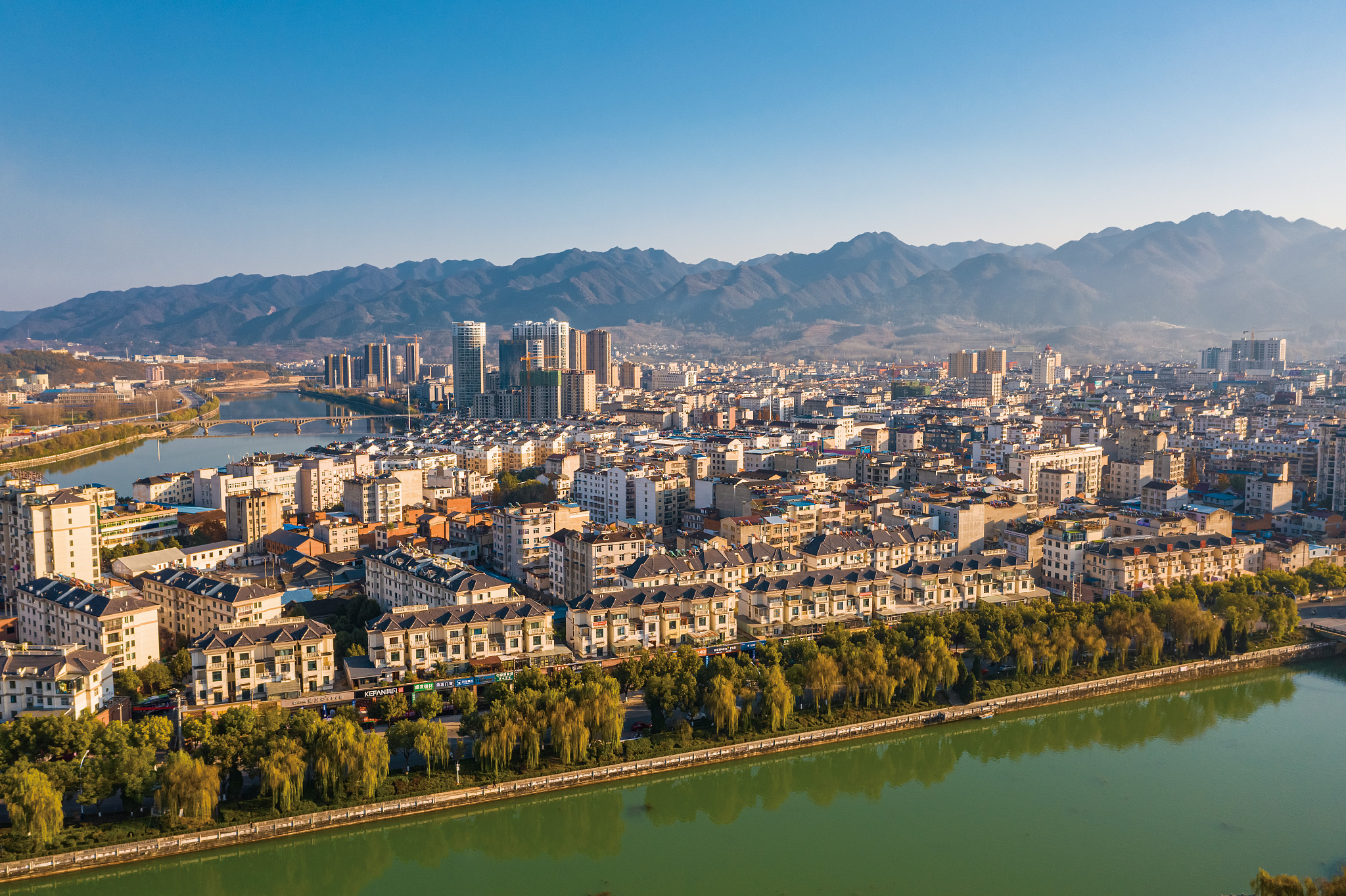 十堰高级职业学校2022年新址在哪里？