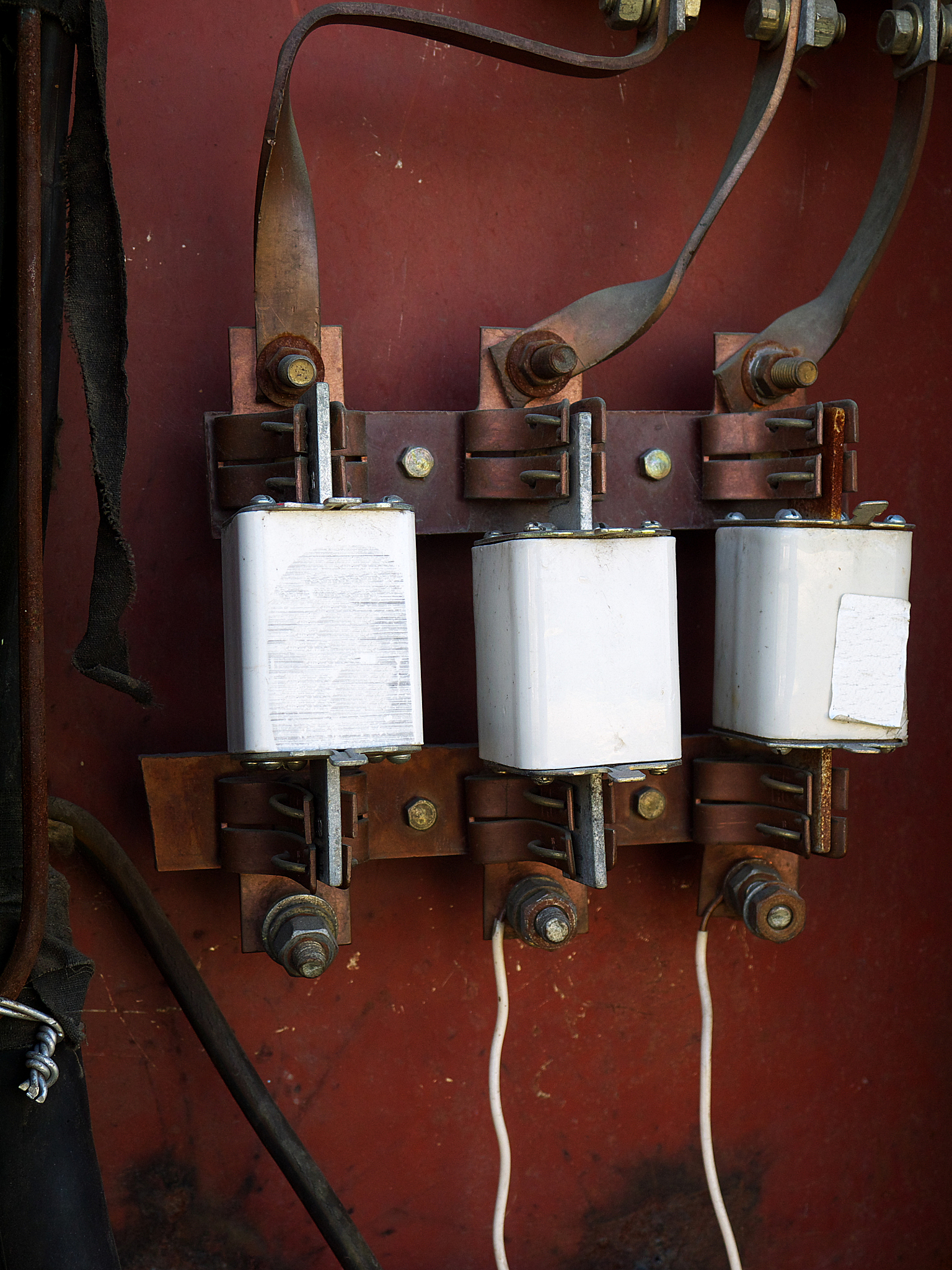 为什么电动机要设置失压电保护