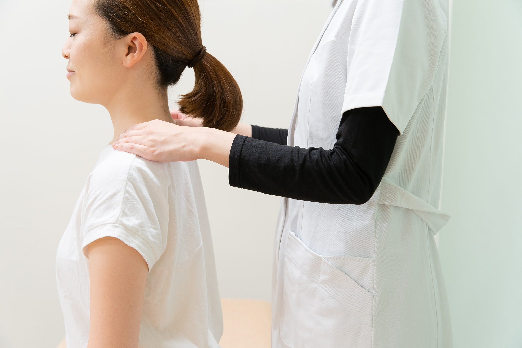 披肩按摩的好处和坏处，