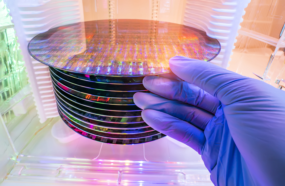 硅基材料：钠离子电池负极的理想选择