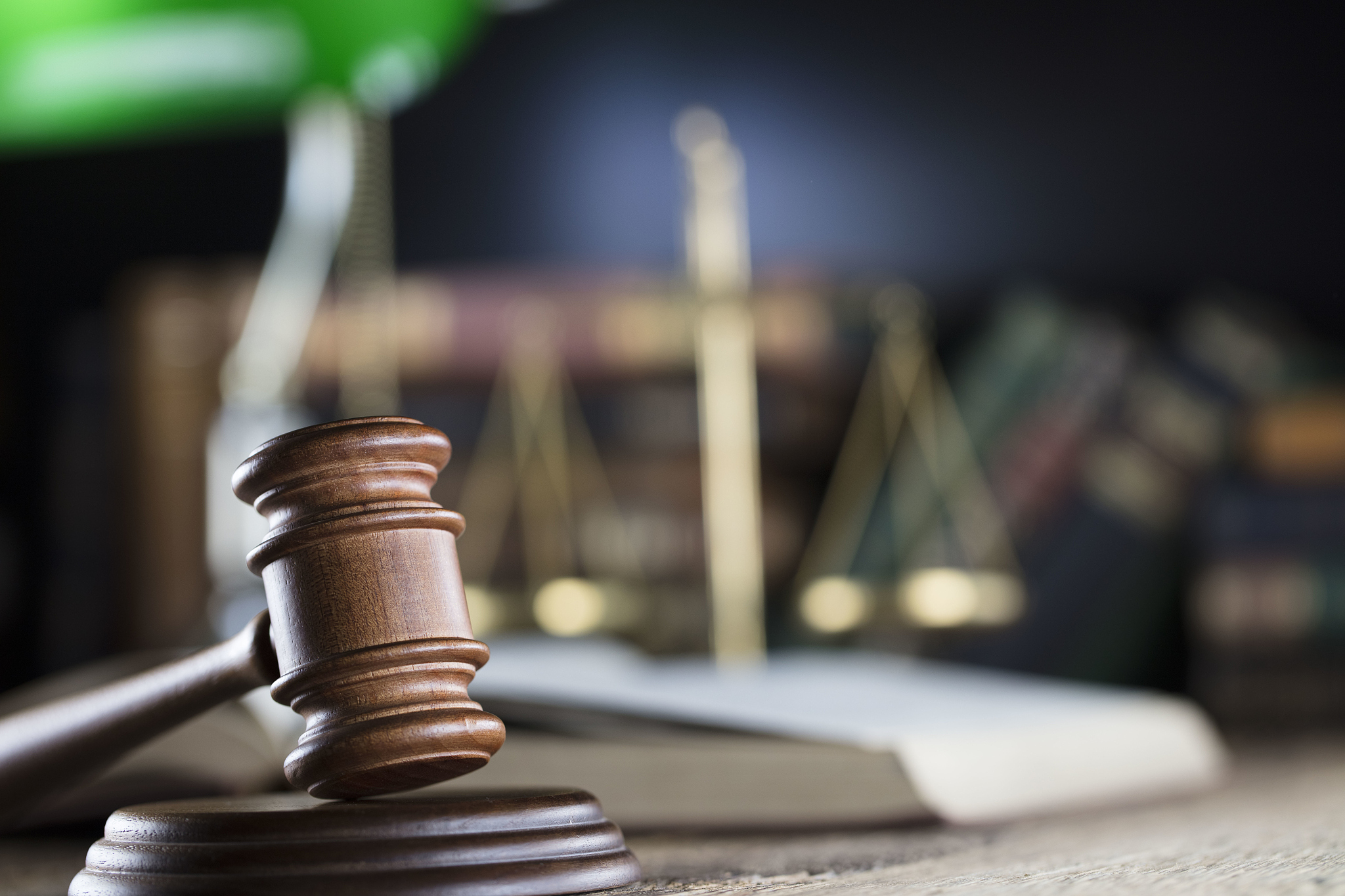 法庭审判离案件真相有多远？