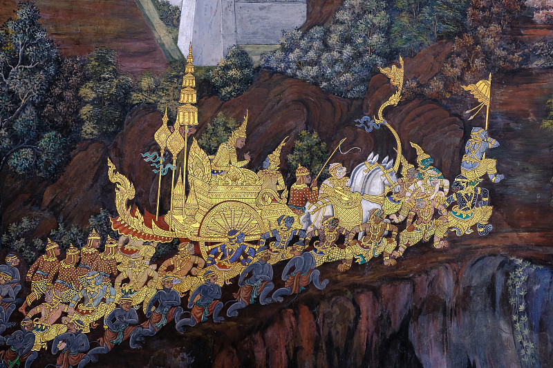 Elegant Palace Maid Paintings with Ancient Chinese Elements