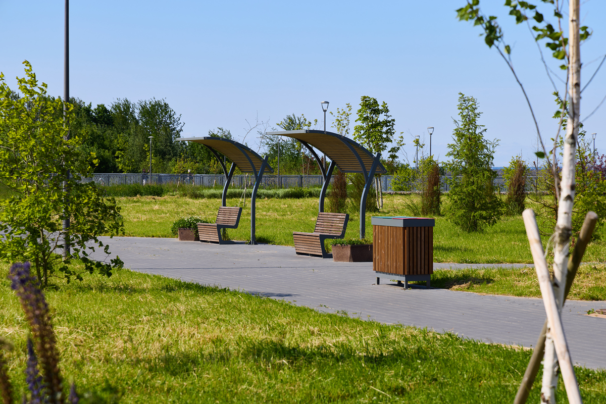 游园景观设计 滨水地带 绿岛 木栈道 亲水平台 活动中心 观赏游览区