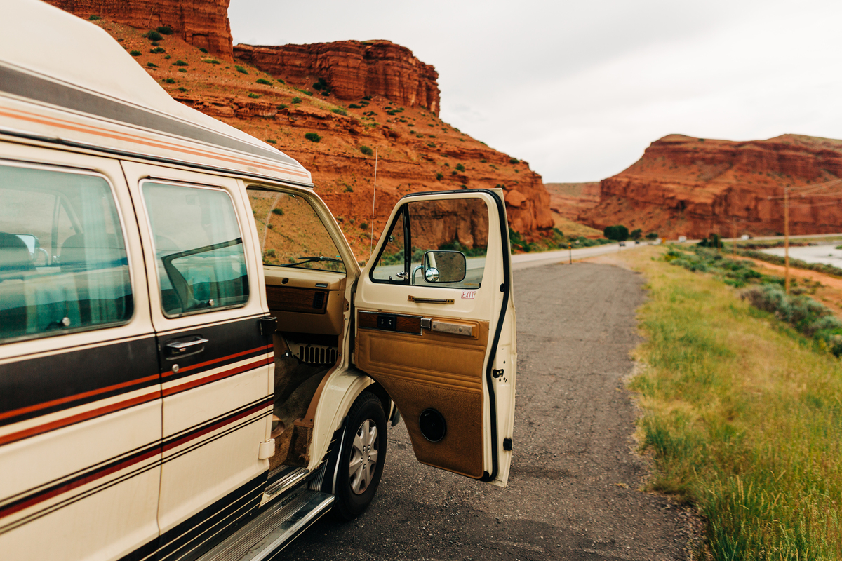 设计一款露营越野车的研究思路