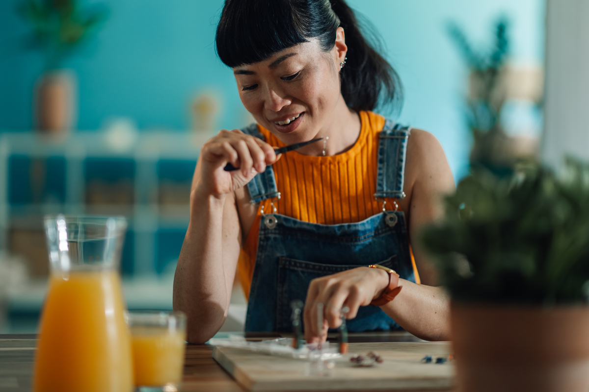 无学历女性学什么手艺最吃香？适合的职业推荐