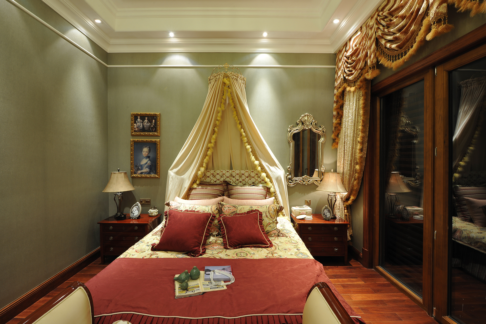 19、20世纪中西方建筑在床方面的异同点不少于1500字