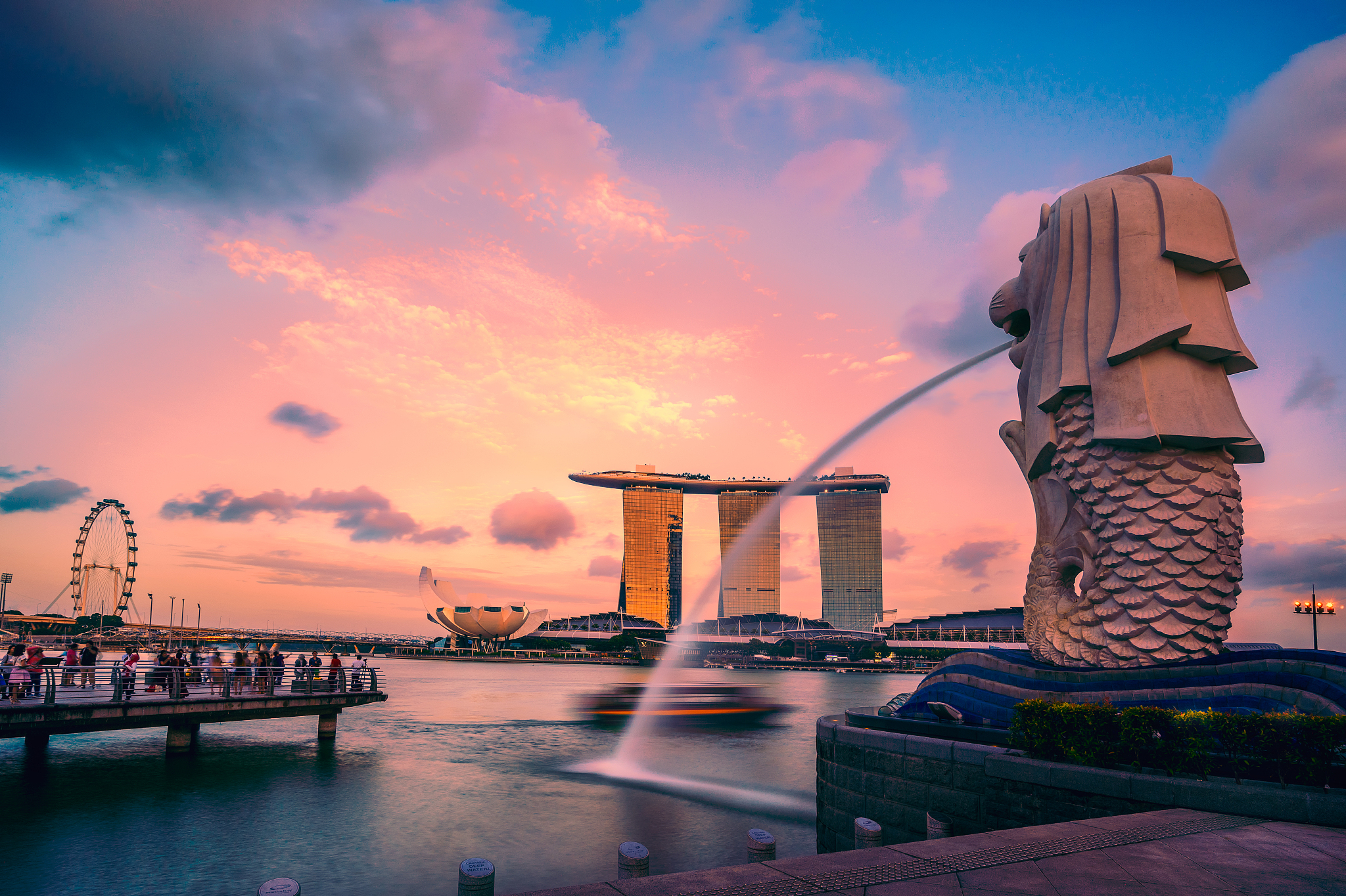 新加坡旅游攻略：体验多元文化、美食和现代化城市景观