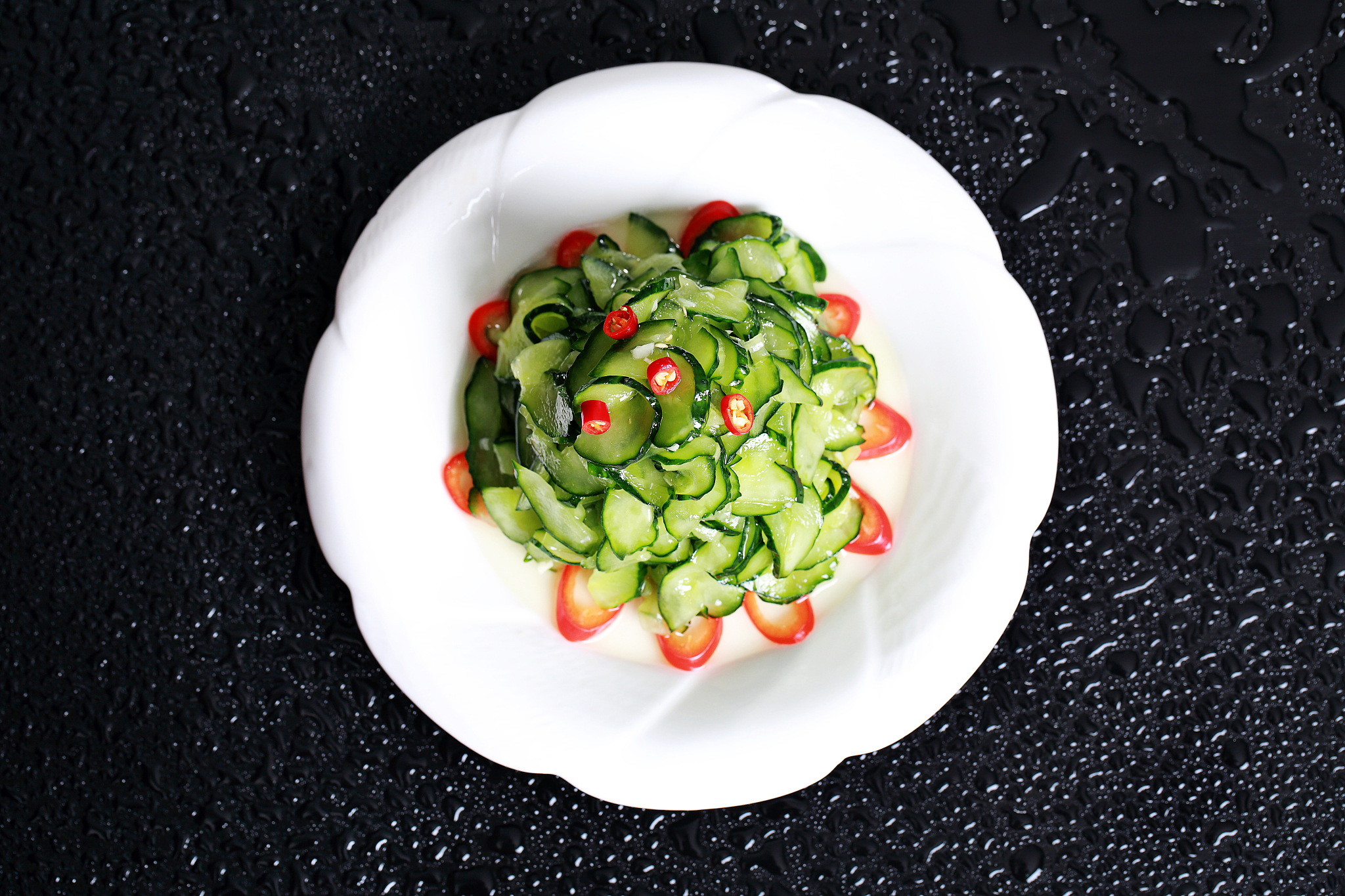 酸辣爽口凉拌黄瓜，饭菜杀手！