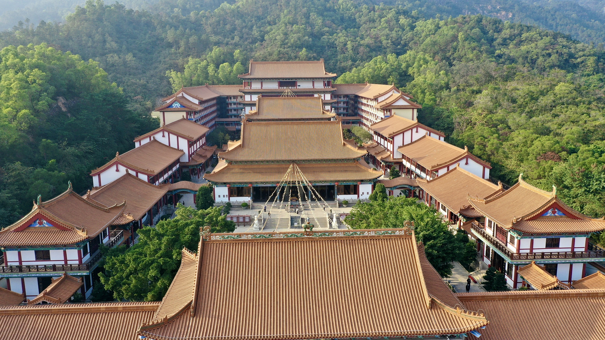 探索信仰之旅：宗教旅游的意义、价值与注意事项