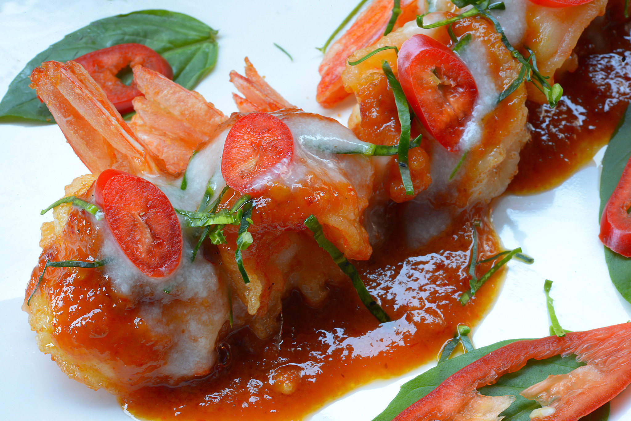 spicy thai food, red curry with shrimp