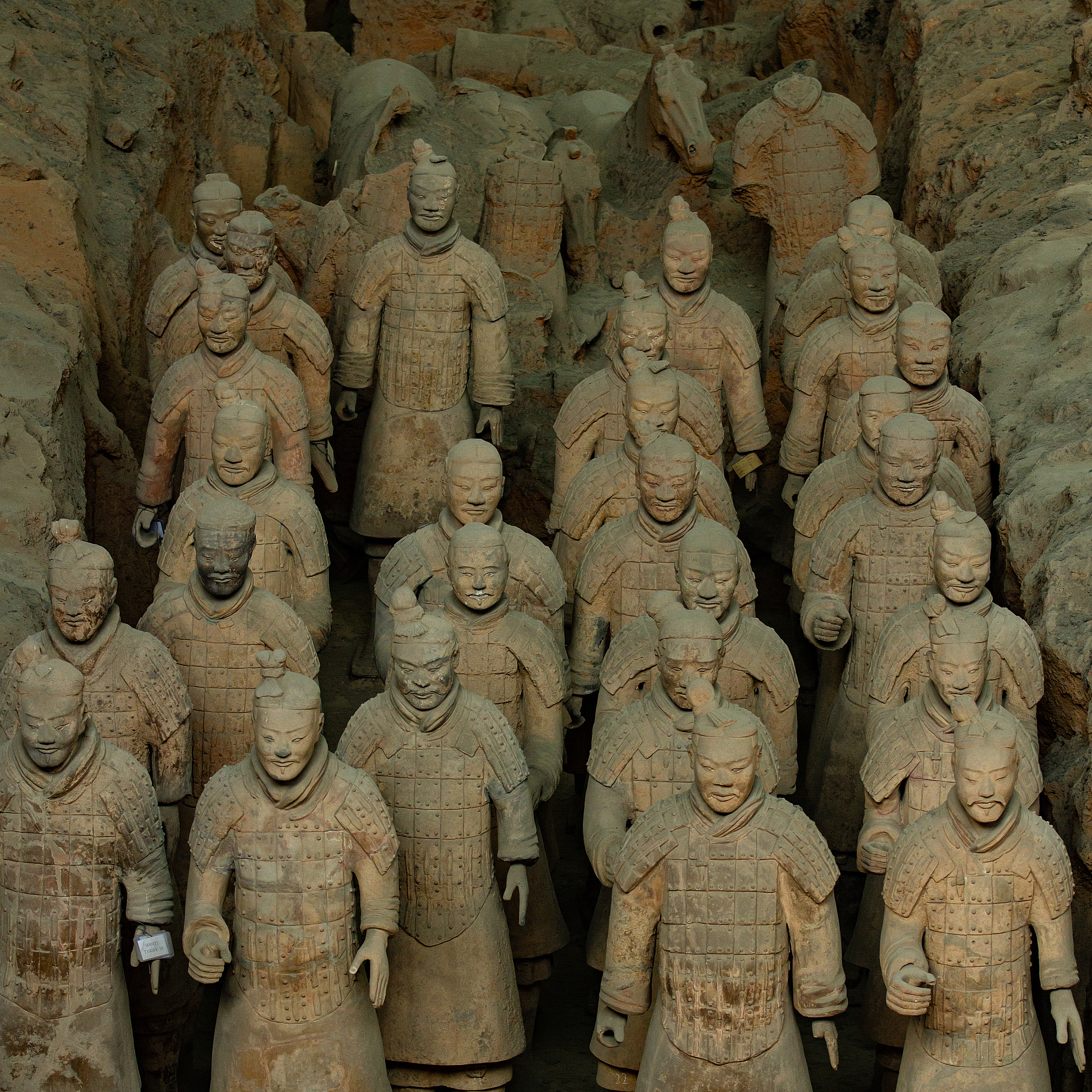 the terracotta warriors of eternal army of qin shi huang.