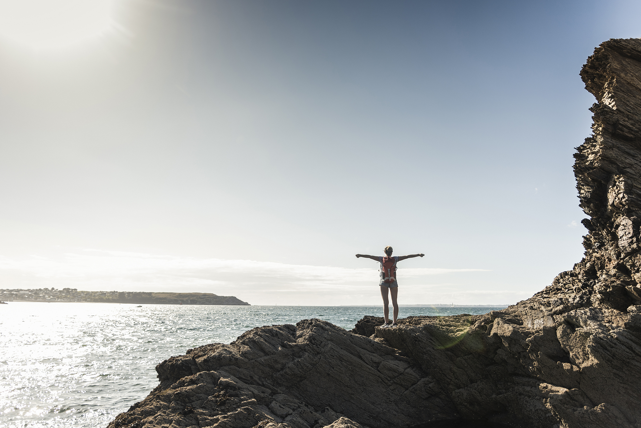 结合口号翻过那座山追寻那片海写一篇以自身经历为背景的演讲稿