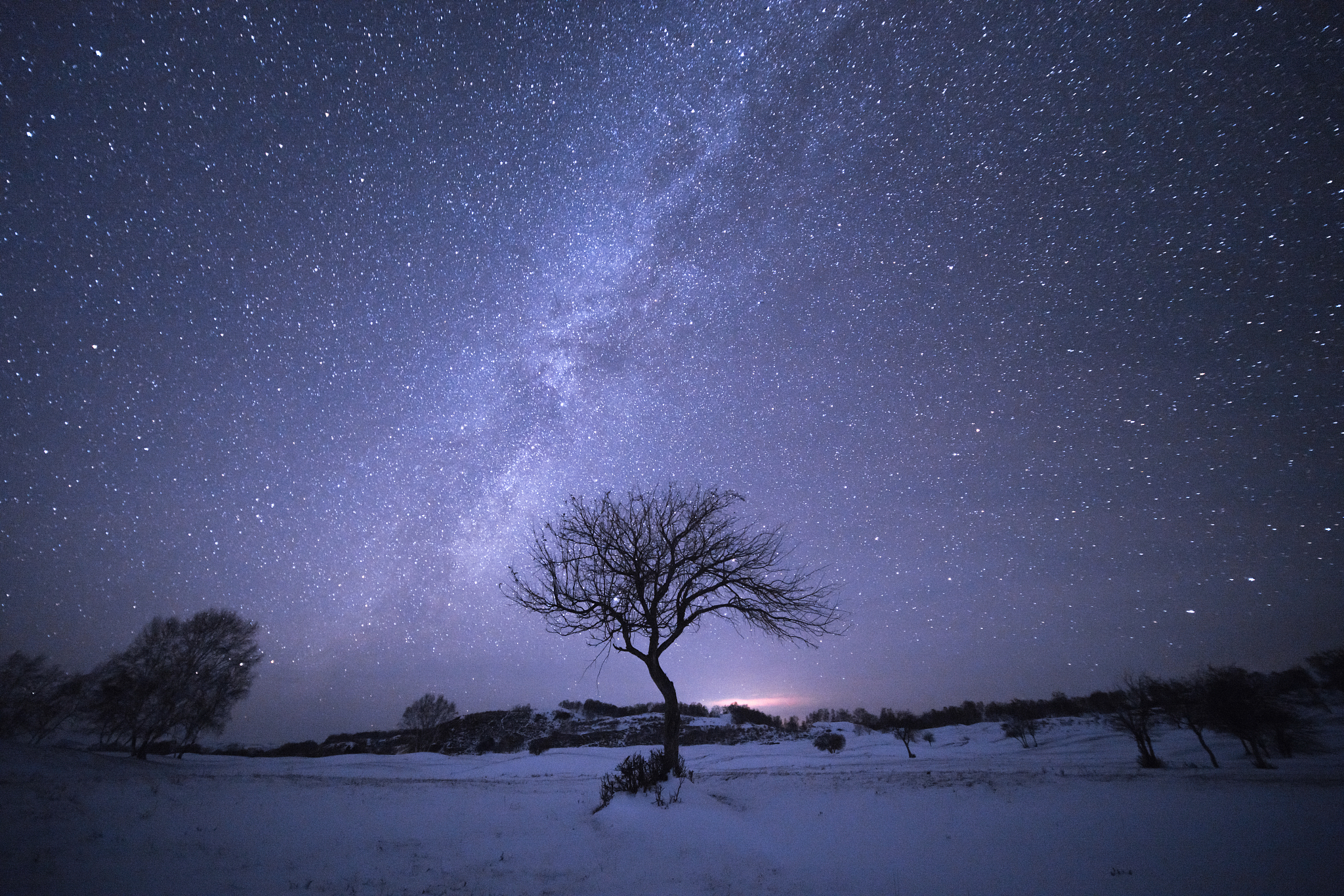 凛冬散去，星河长明：冰雪消融，星光永恒