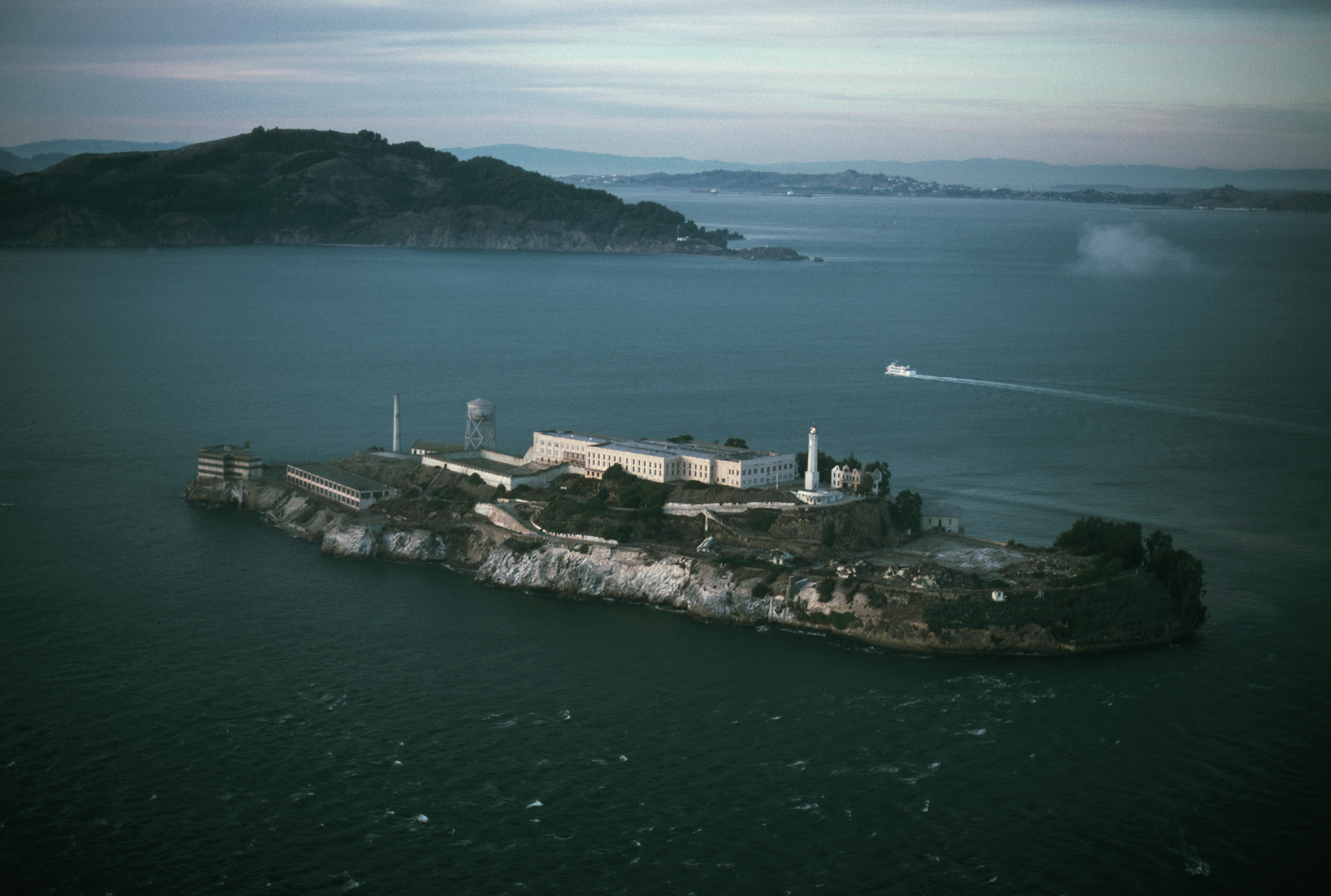alcatraz island and alcatraz prison