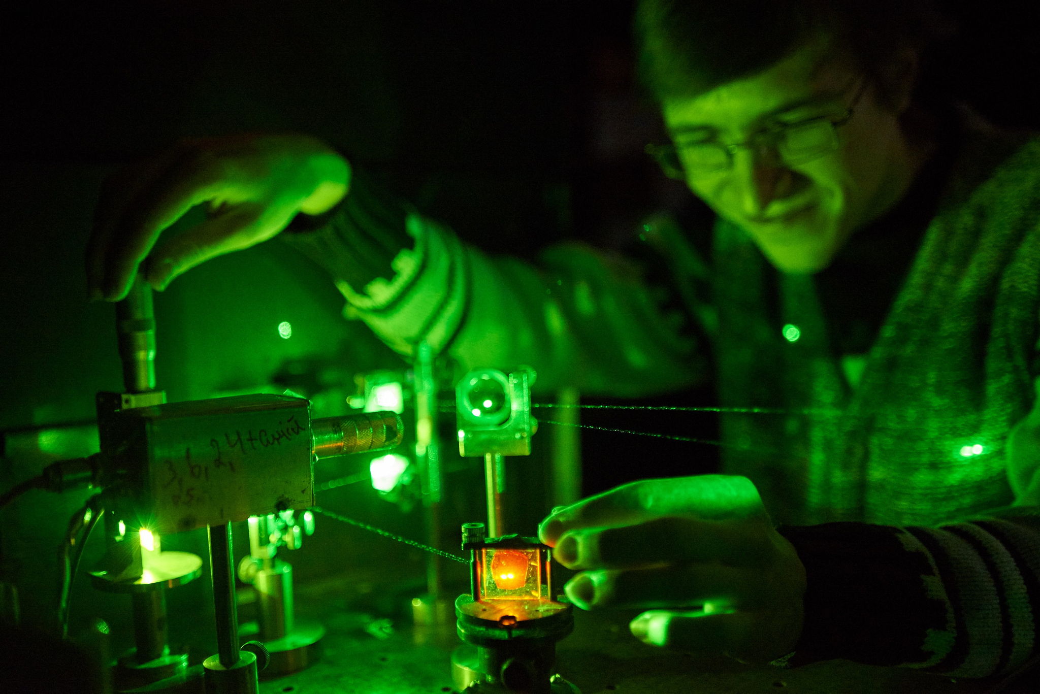 LASER PHYSICS LETTERS 期刊 - 激光物理与技术研究平台