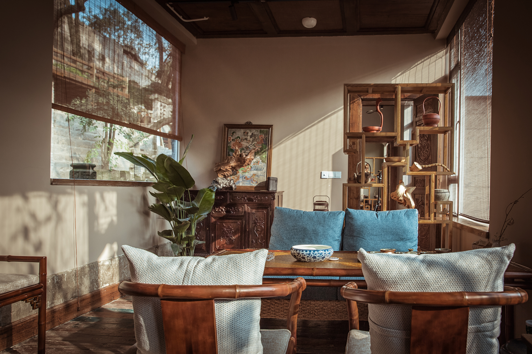 开小摊卖笔架茶？年轻人最爱哪种风格？