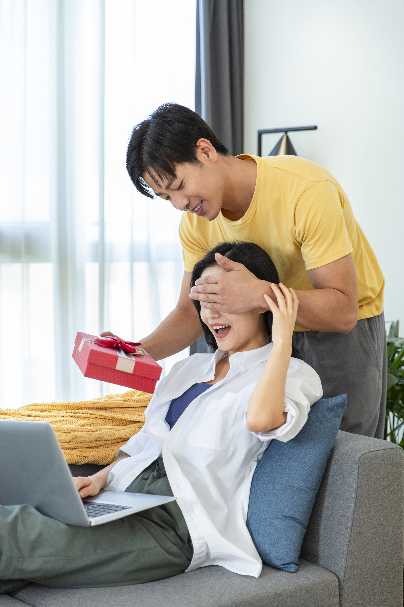 情侣之间为什么不能送表