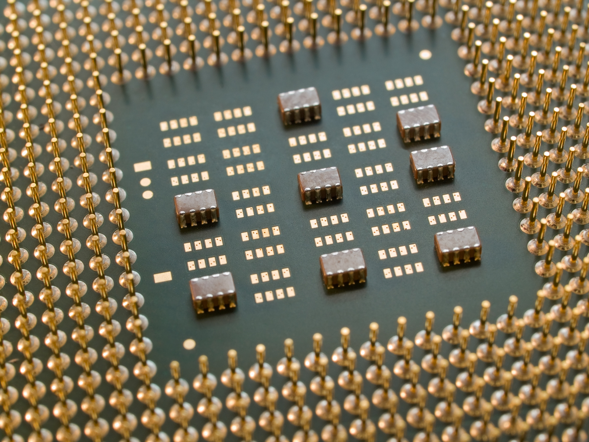 什么是半导体存储器有何特点