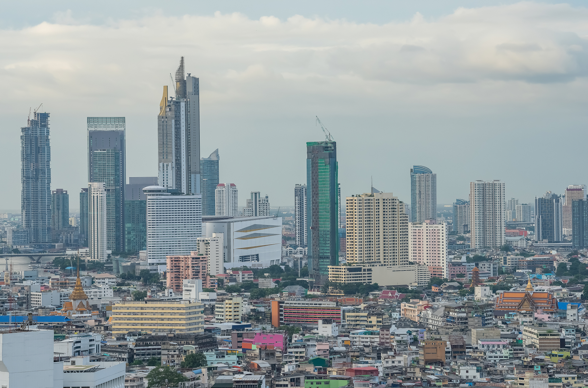 area view, many buildings lined up in the capital on a cloudy da