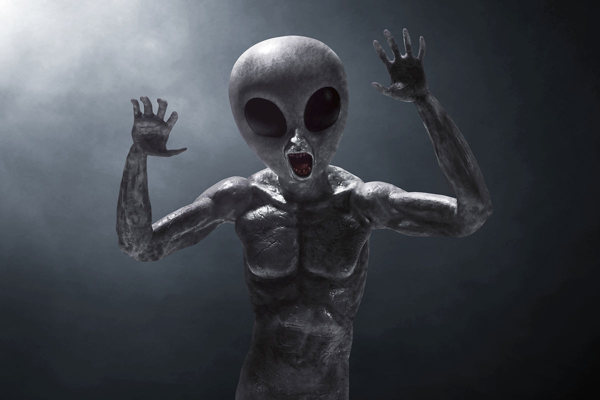 黑色背景上的外星生物