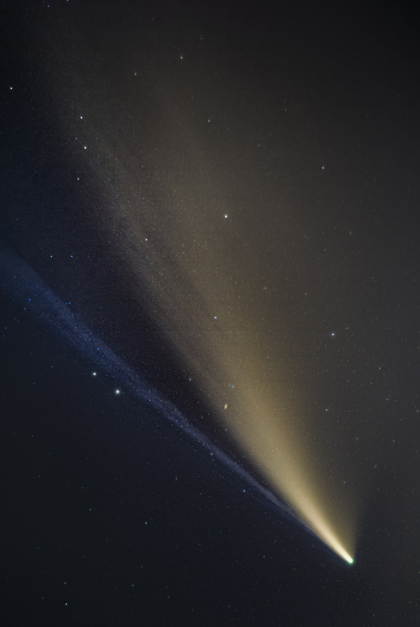 新智彗星 neowise c/2020 f3