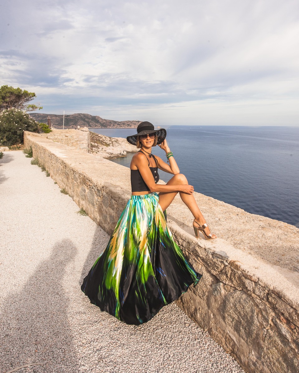 写一篇旅游博主的文案