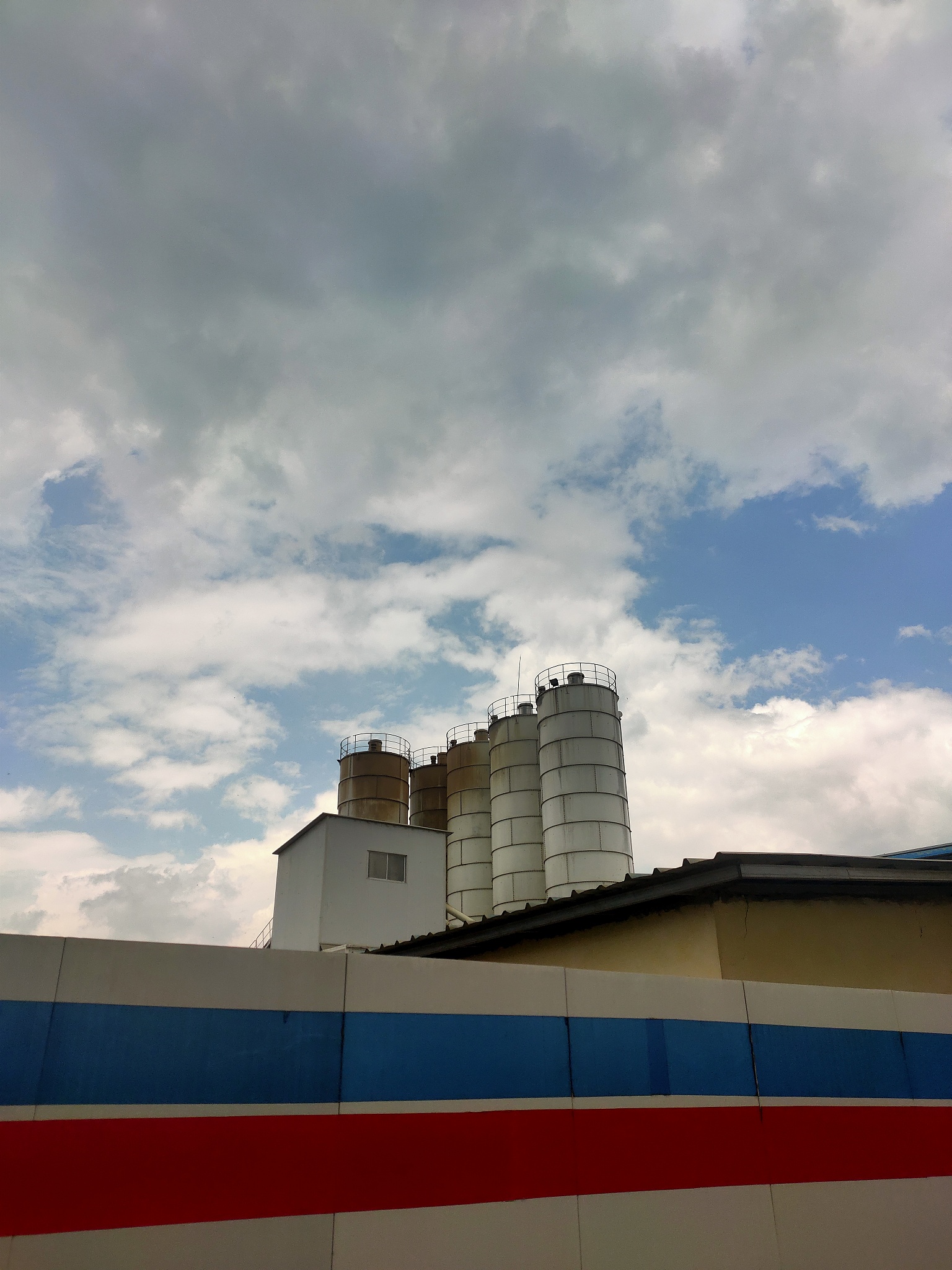 金昌2022年300分能上卫校吗？金昌学生卫校录取指南