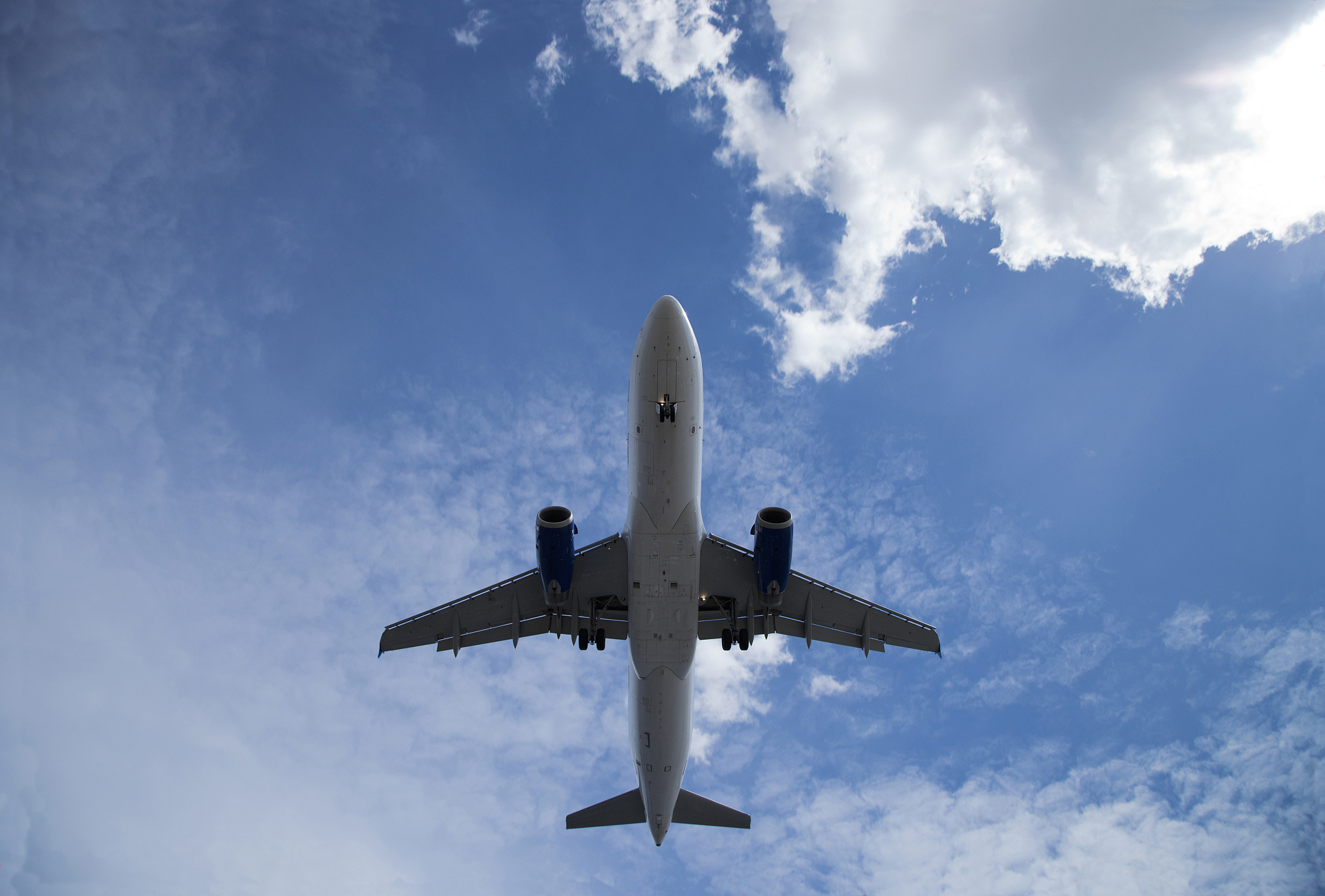 西安蓝天科技学校航空服务专业招生指南 | 培养航空服务人才的摇篮