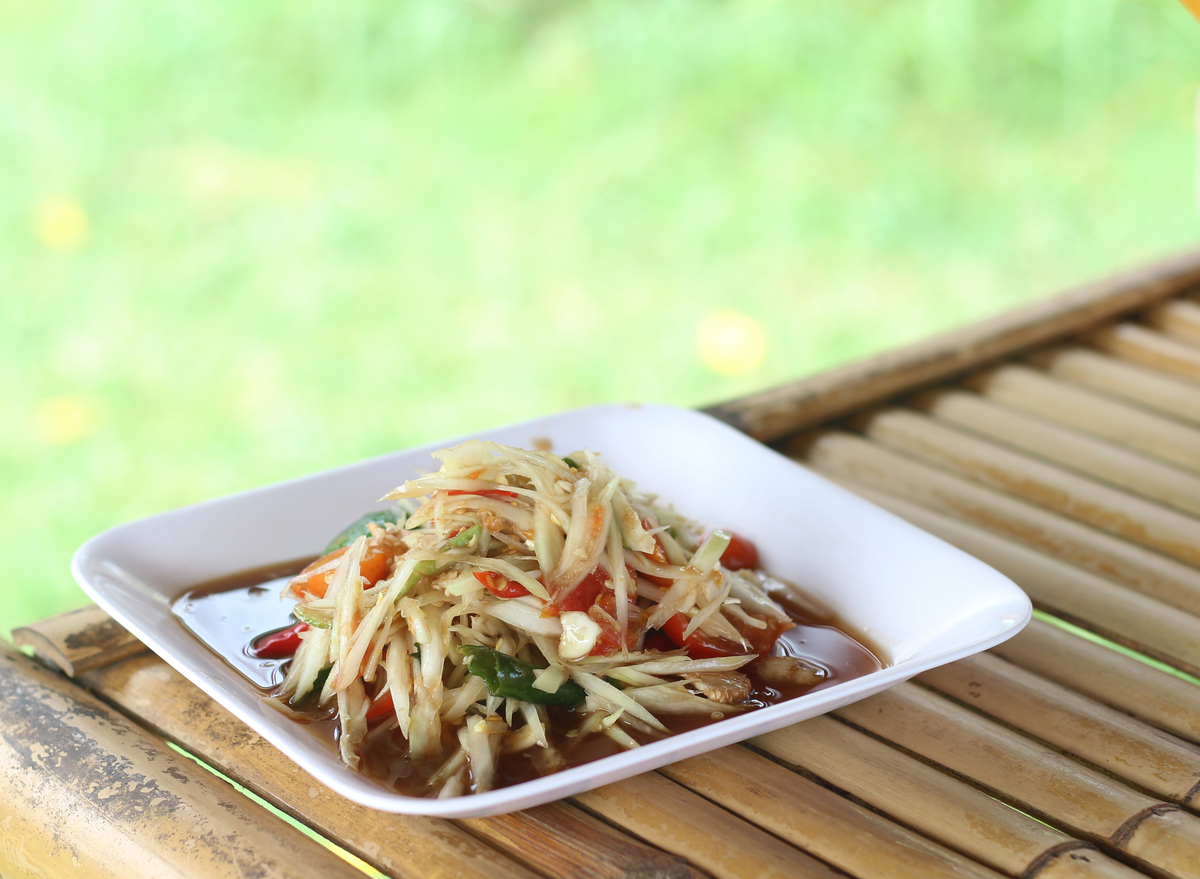 酸辣白萝卜丝的做法：简单易做，口感极佳！