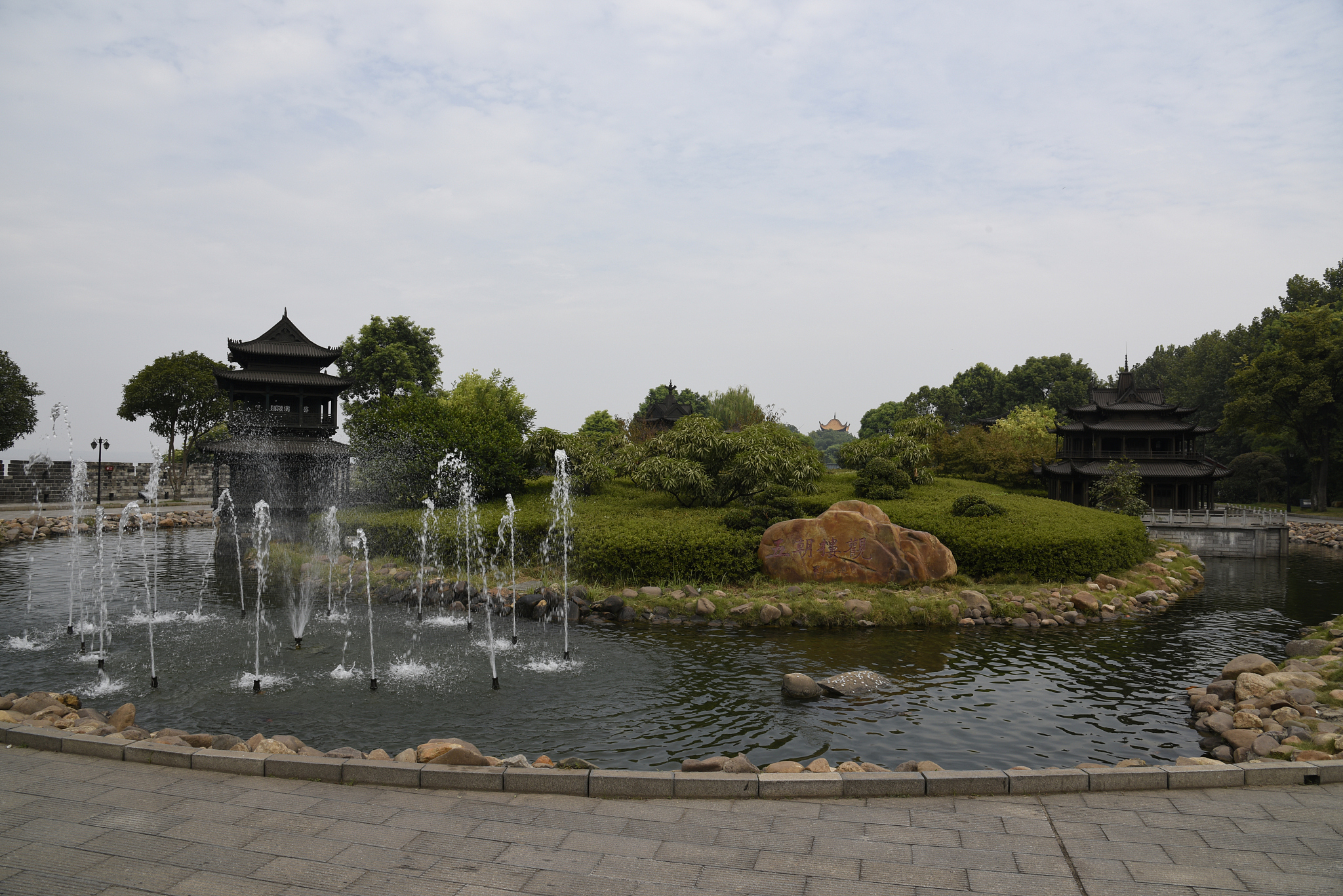 长沙旅游攻略：必玩景点、特色美食、文化体验