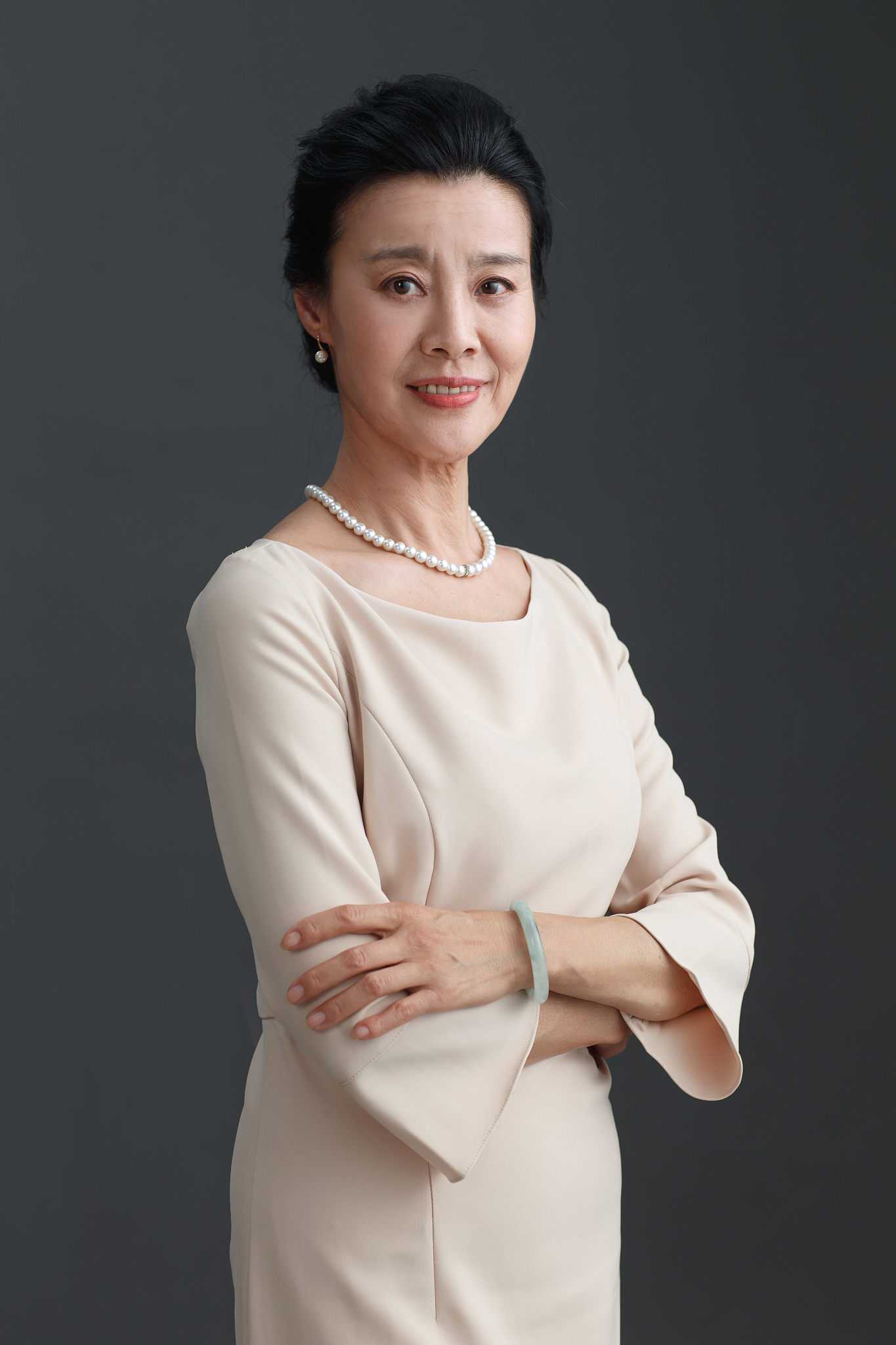 优雅的女士肖像
