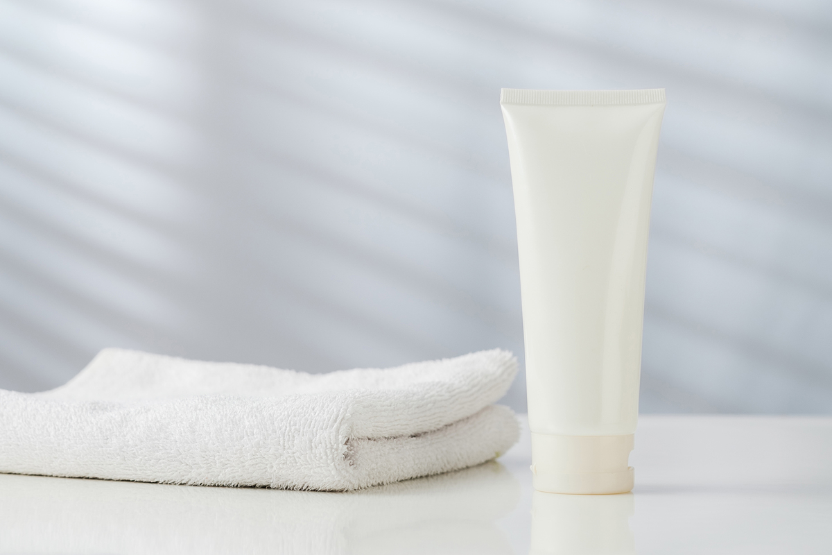 便宜好用！5款温和洁面乳推荐：清洁力适中，洗后不紧绷