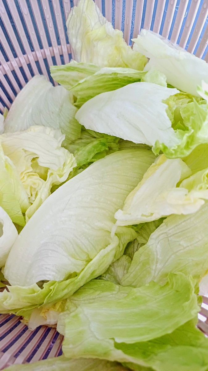 白菜过夜还能吃吗？保存方法和食用风险详解