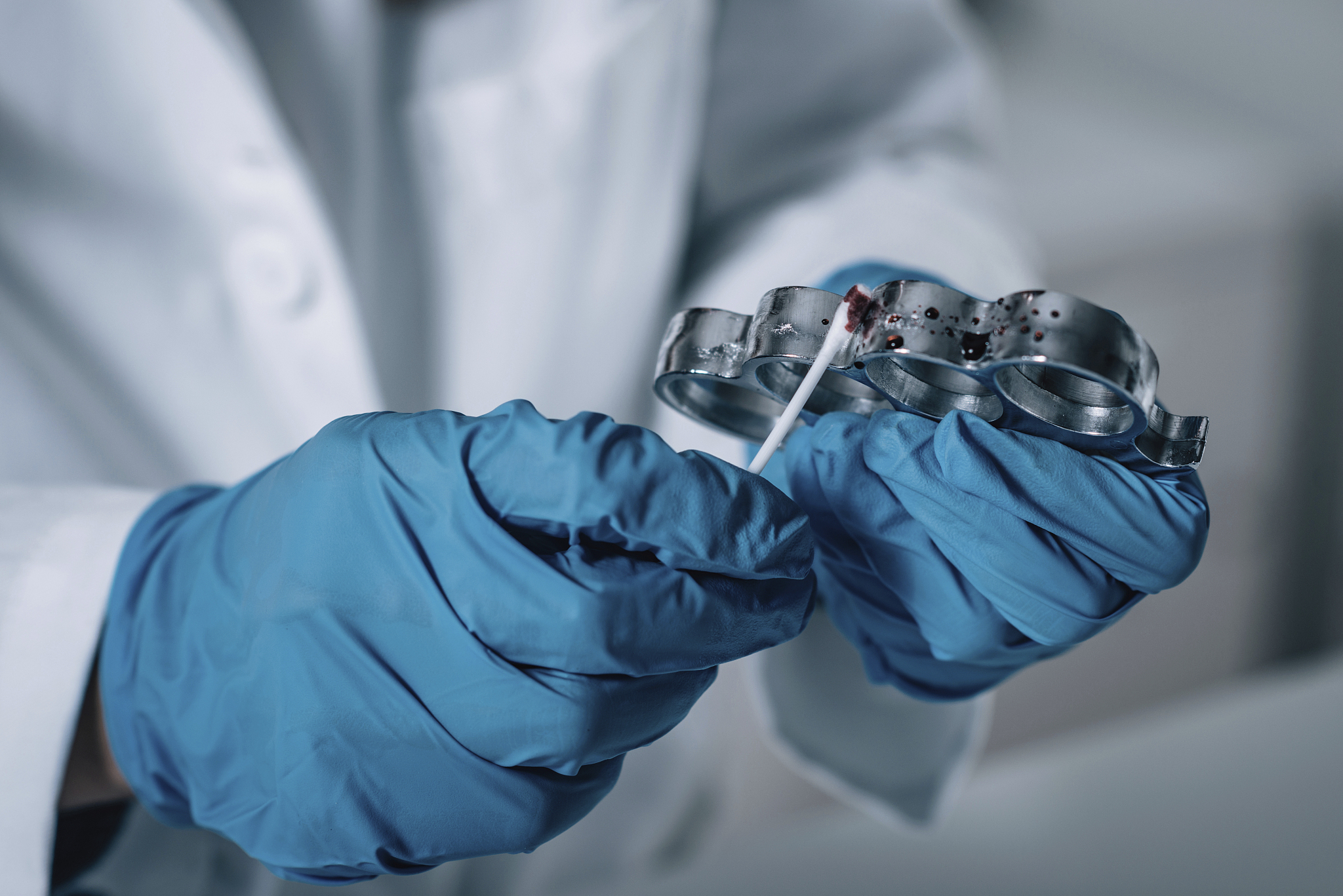 为什么说女生千万不要学法学？法学专业是个坑吗？