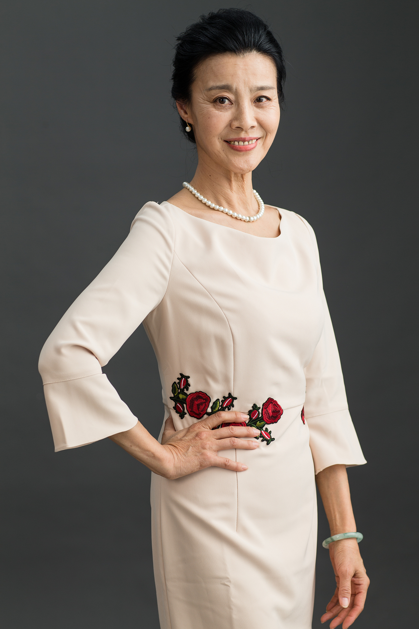 优雅女士肖像