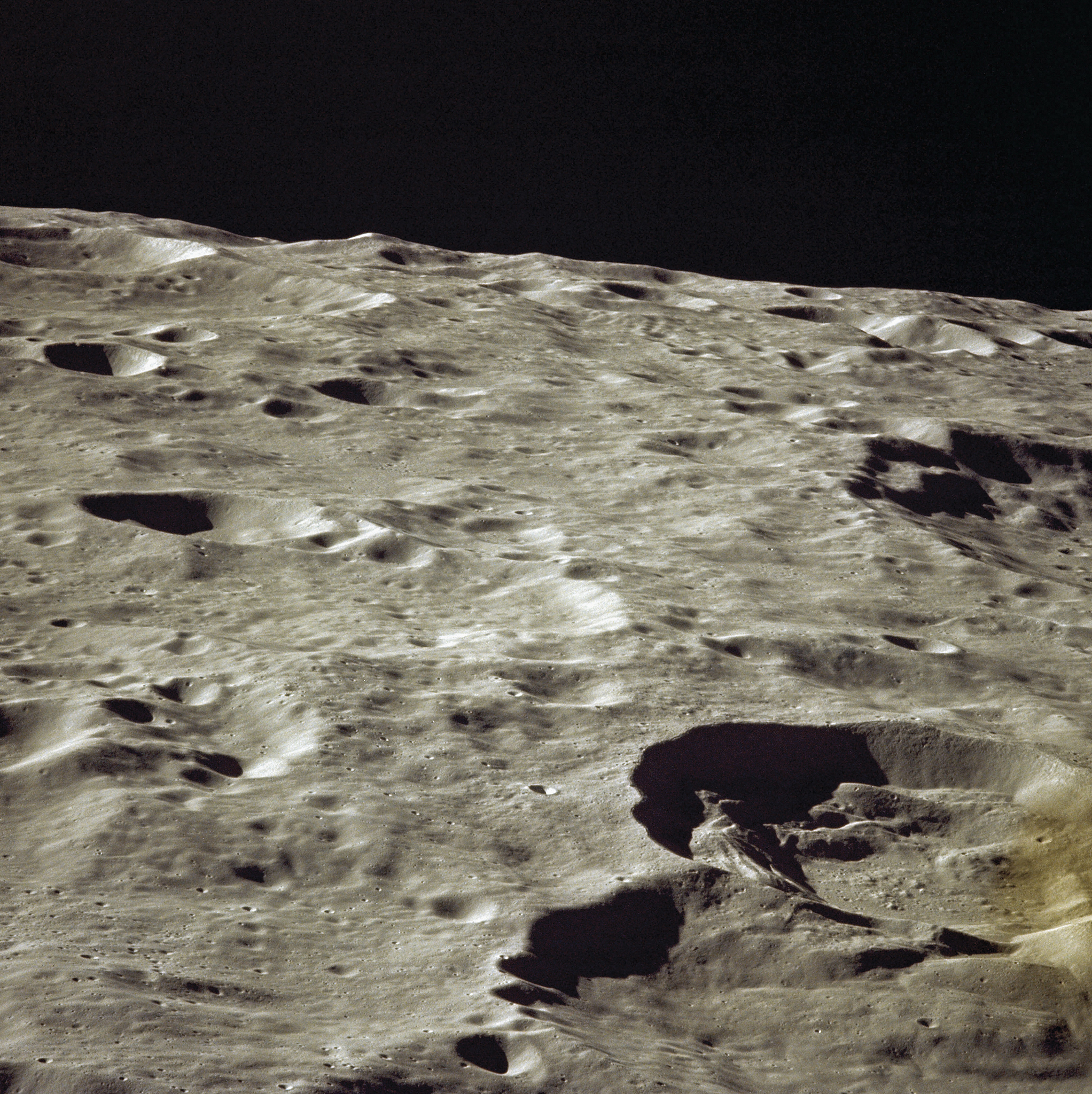 人类是否真正抵达过月球