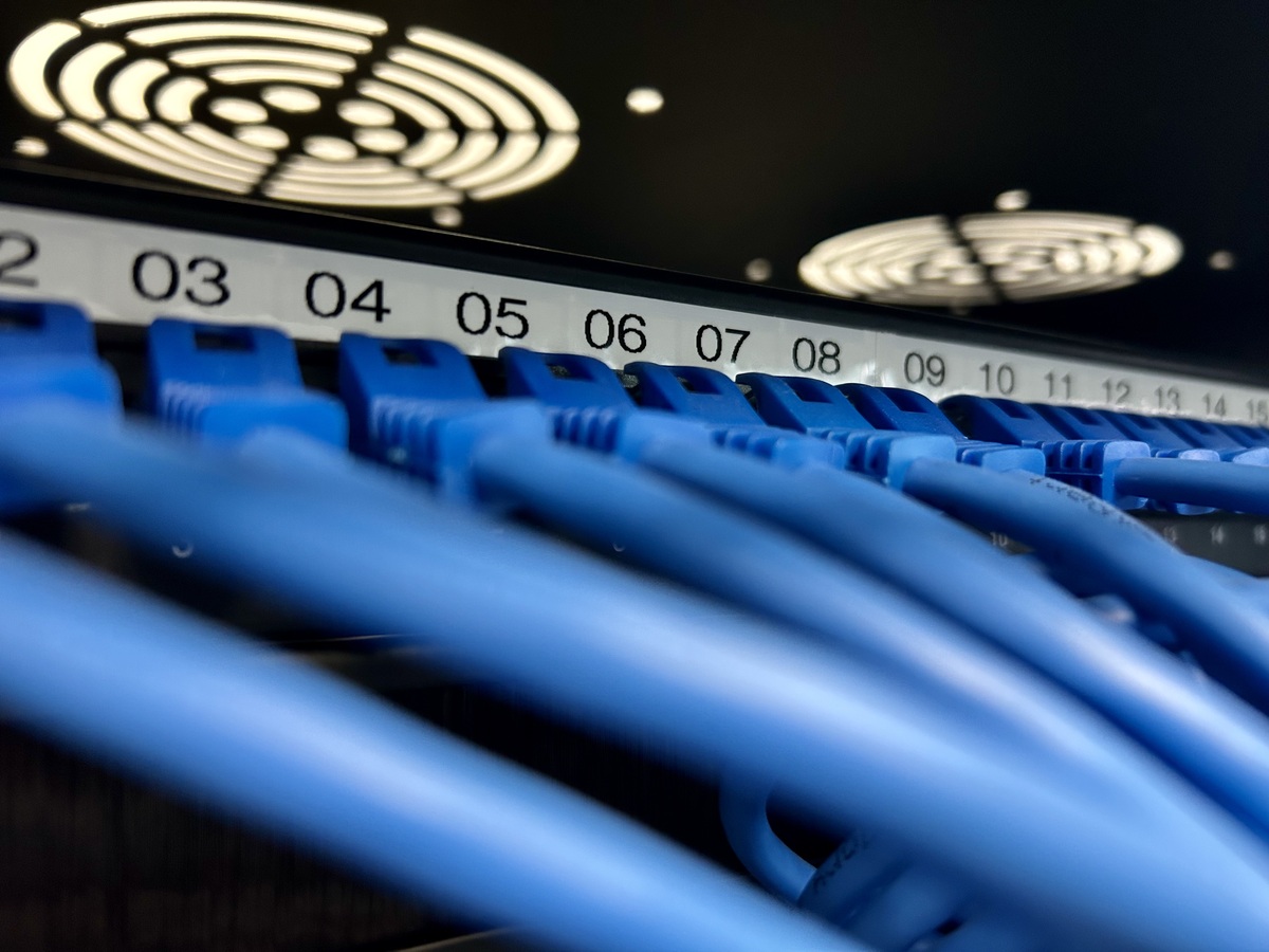 光缆：高速通信传输的利器