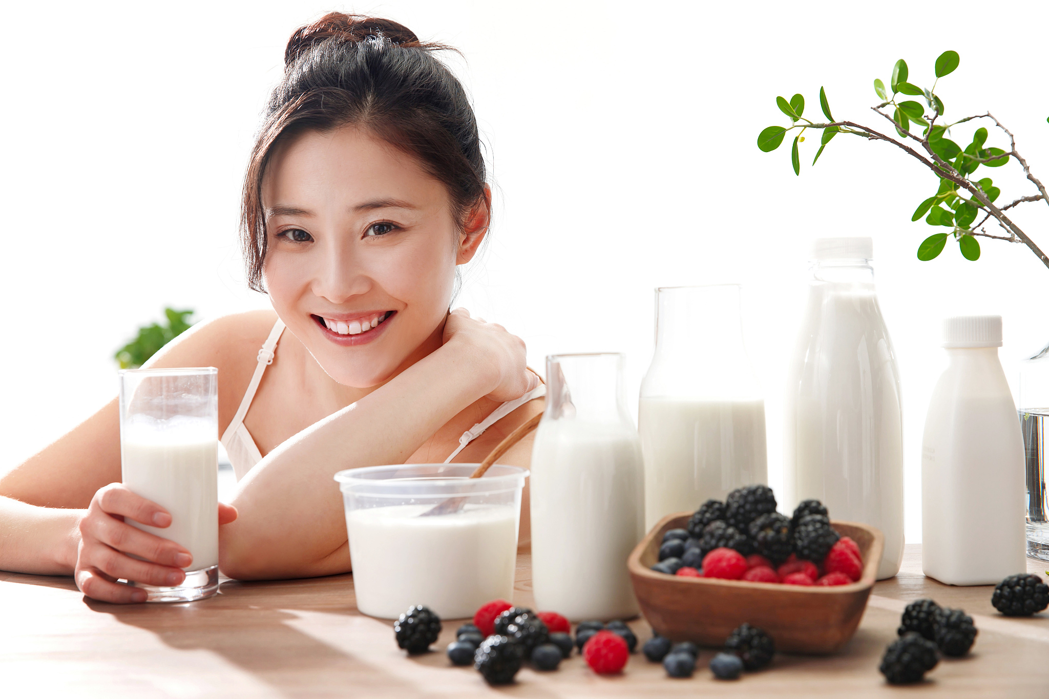 女人喝酸奶的8大好处和最佳时间