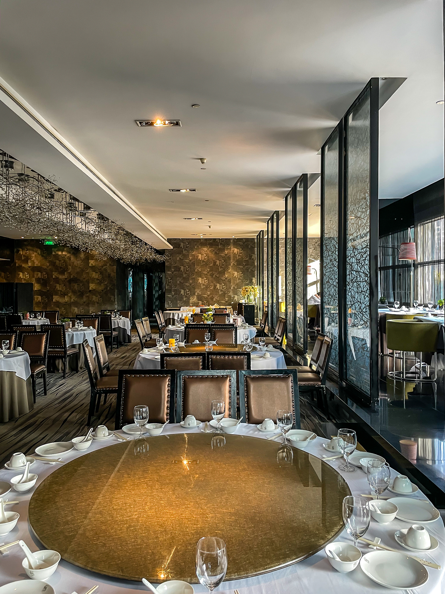 Ritz-Carlton Shanghai Pudong Service Weaknesses: Staff Hiring, Training & Empowerment Issues