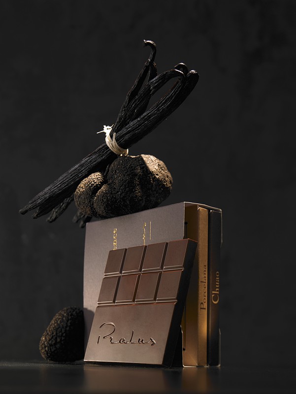 Tom Ford是什么档次？品牌背景、档次评估及影响力分析