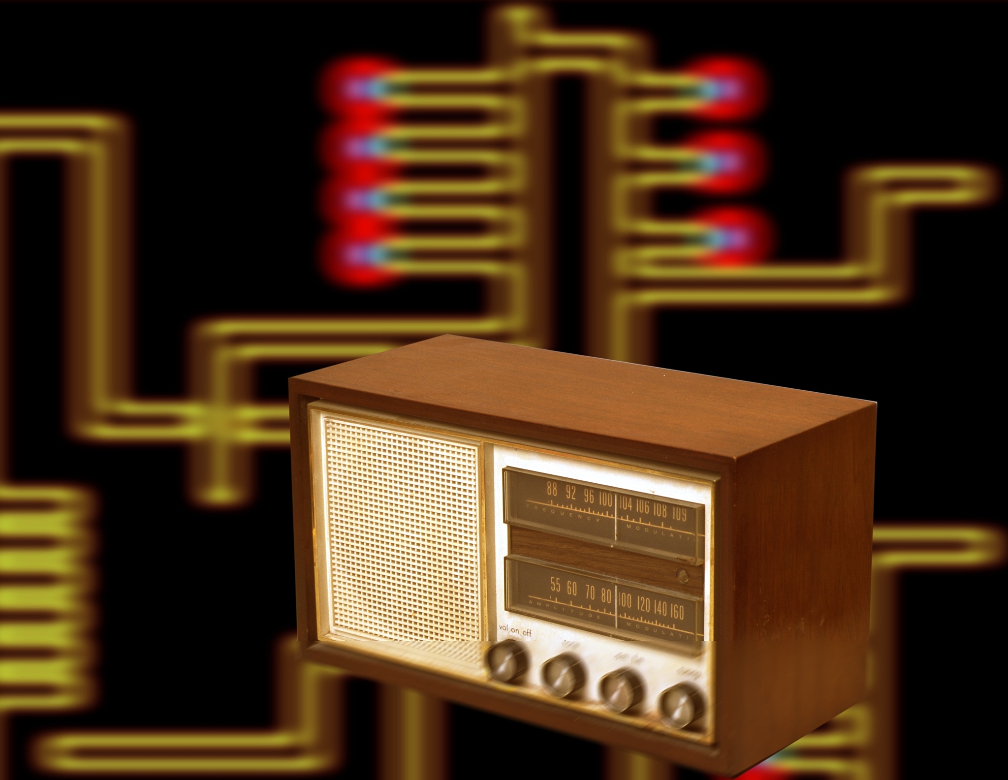 晶体管低频放大器和高频小信号放大器分析方法的差异