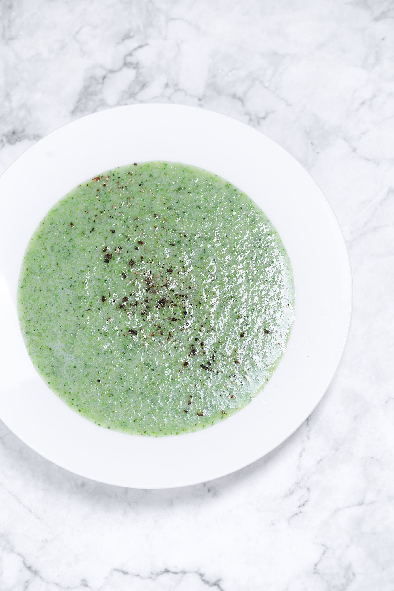 写一个关于土豆和西兰花的爱情故事1000字