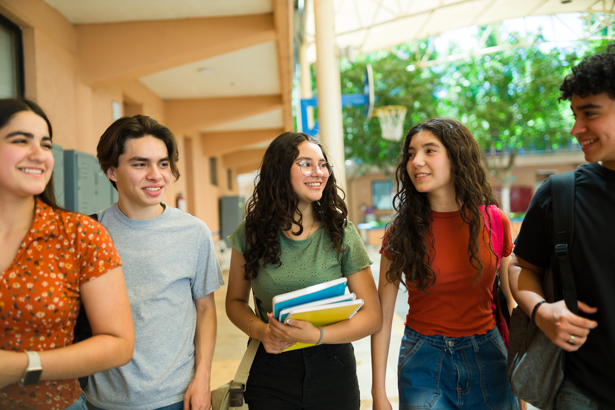 Chinese College Student's English Language Learning Journey: Challenges & Strategies